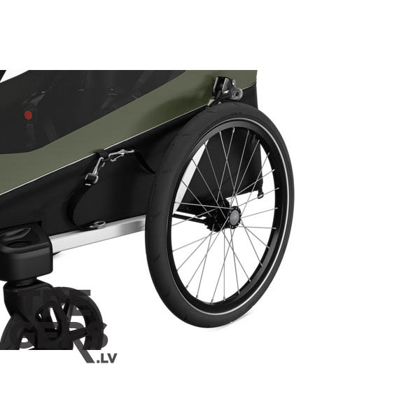 Thule Courier 2 riteņa un pastaigu ratiņu riteņa tuvplāns
